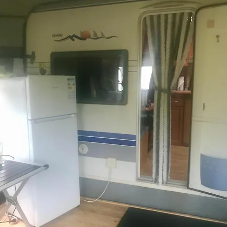 Komfort-caravan Mit Vorzelt