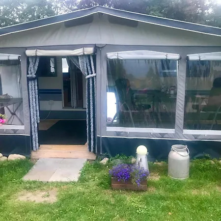 Komfort-caravan Mit Vorzelt *