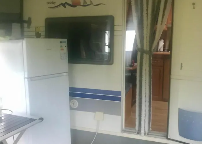 Komfort-caravan Mit Vorzelt